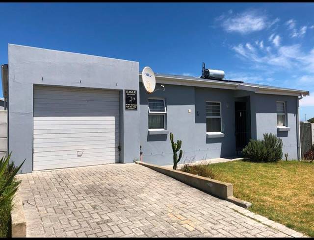 3 BEDROOM HOUSE FOR SALE IN GANSBAAI CENTRAL